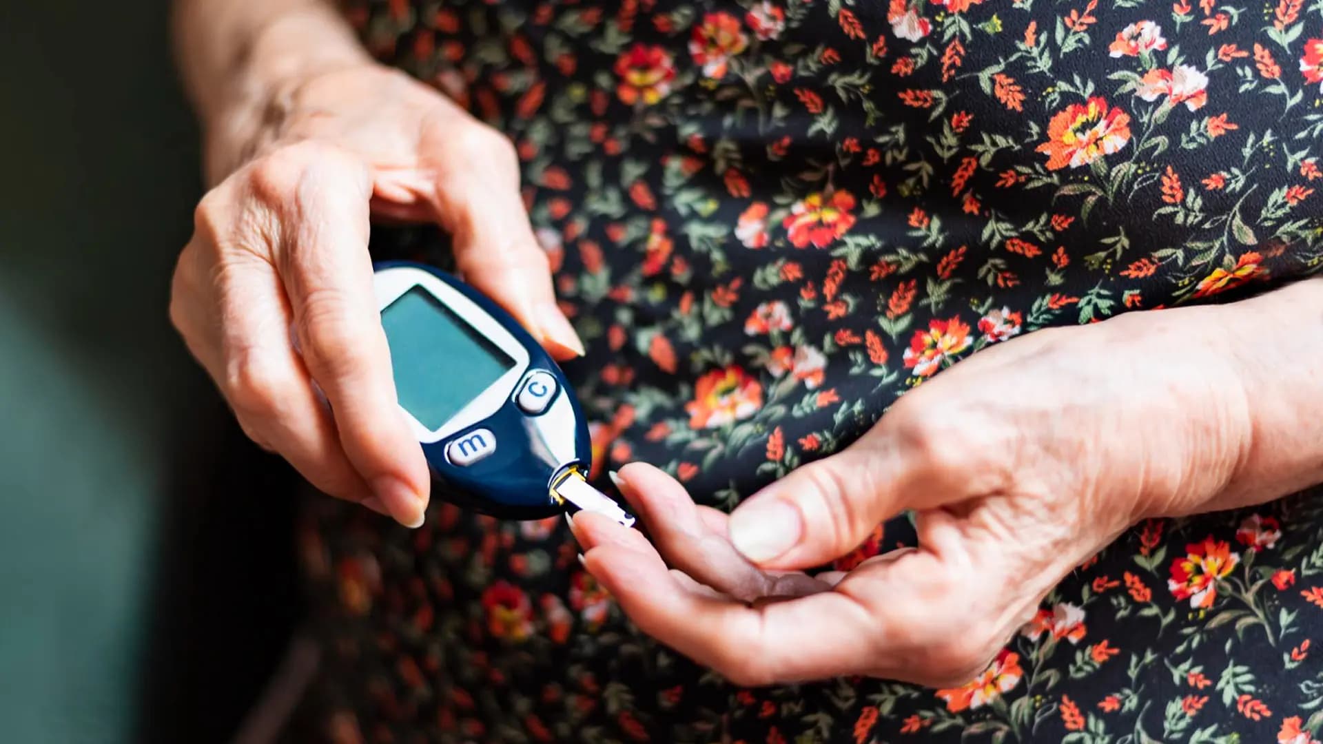 Glicemia, colesterol e triglicerídeos: o que esses exames dizem sobre seu coração?