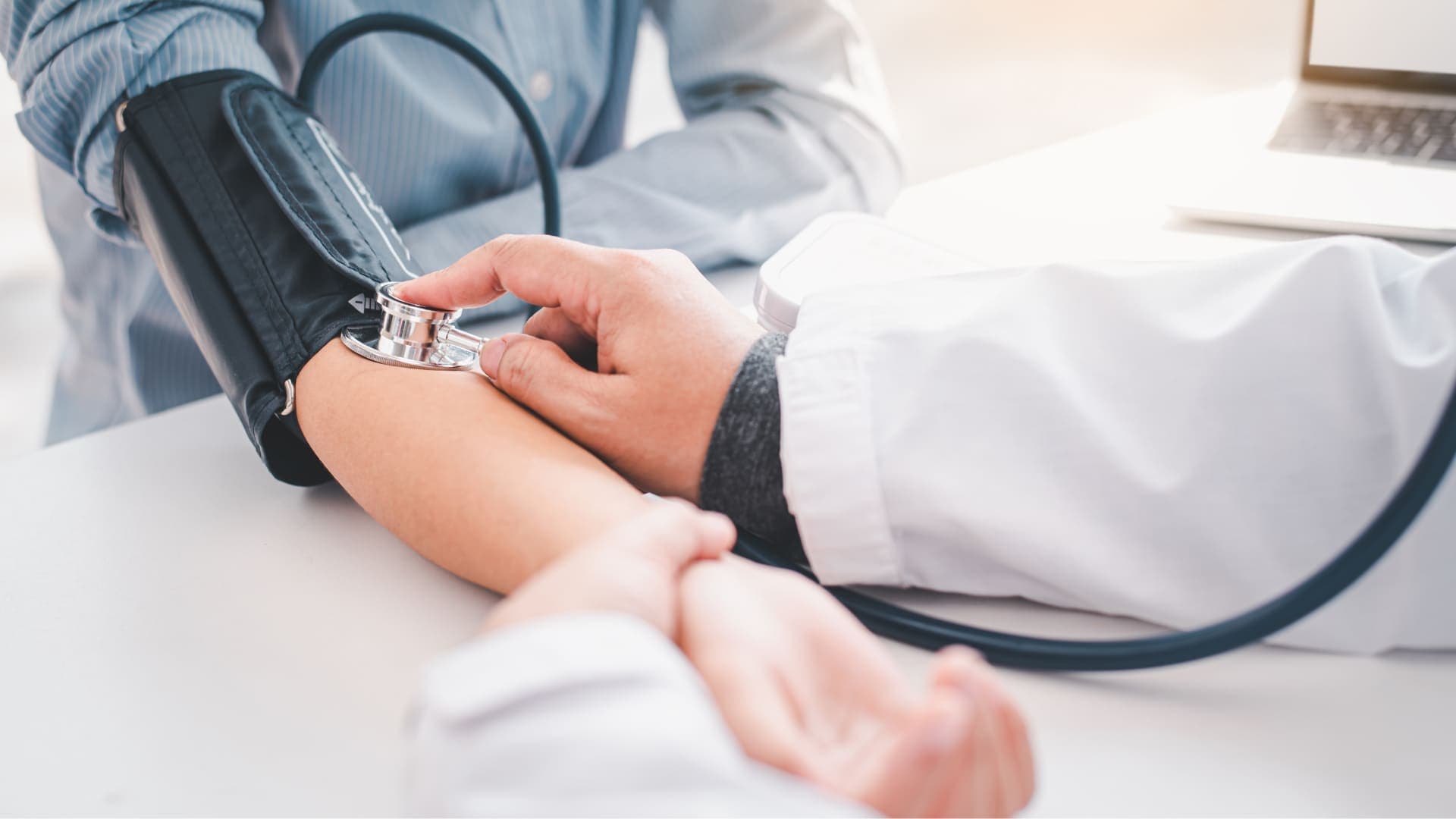 10 exames por R$49,90? A clínica OK DOUTOR tem o check-up que cabe no seu bolso